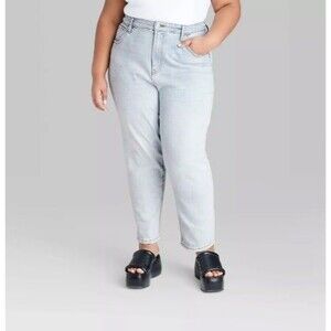NWT Women's Super-High Rise Tapered Jeans - Wild Fable Light Wash Size 18